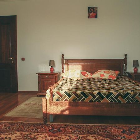 Casa Renti Hotell Novaci-Străini Exteriör bild
