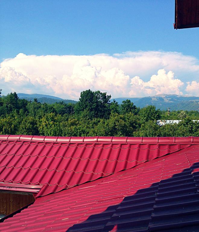 Casa Renti Hotell Novaci-Străini Exteriör bild