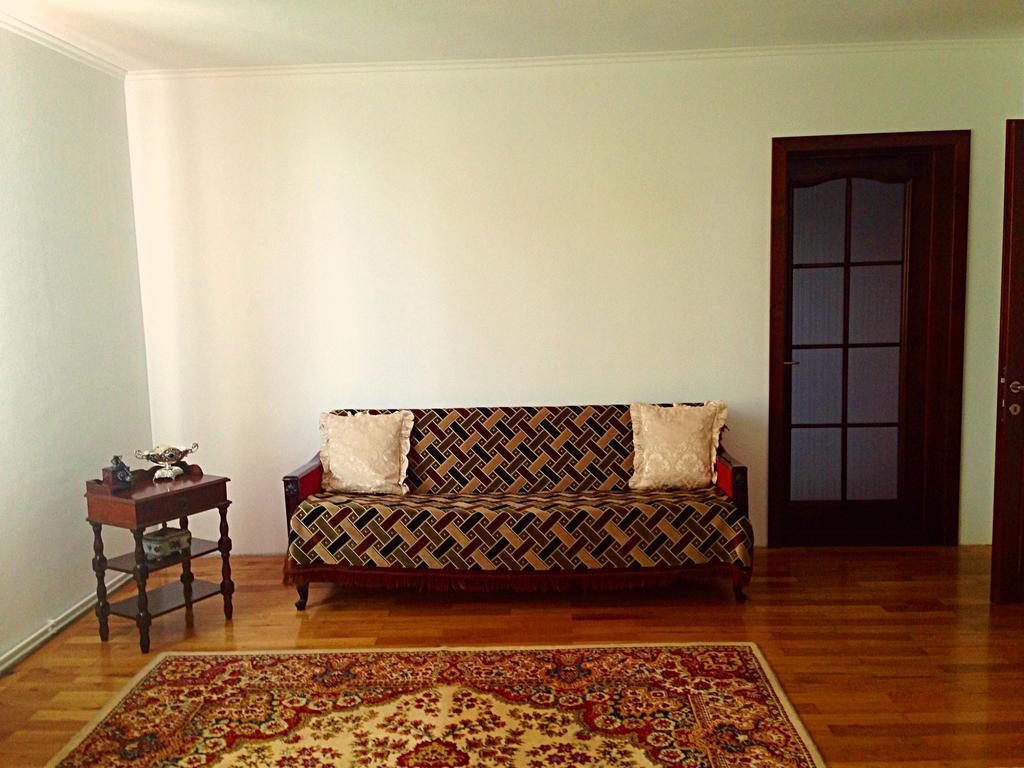 Casa Renti Hotell Novaci-Străini Rum bild